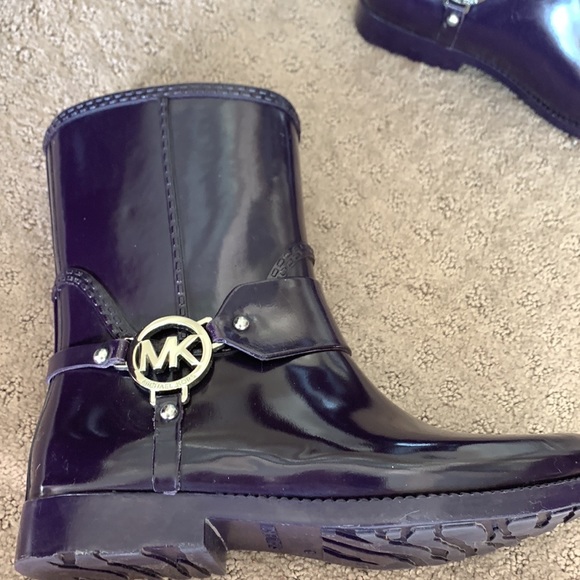 Michael Kors Purple Rain boots - Picture 2 of 7
